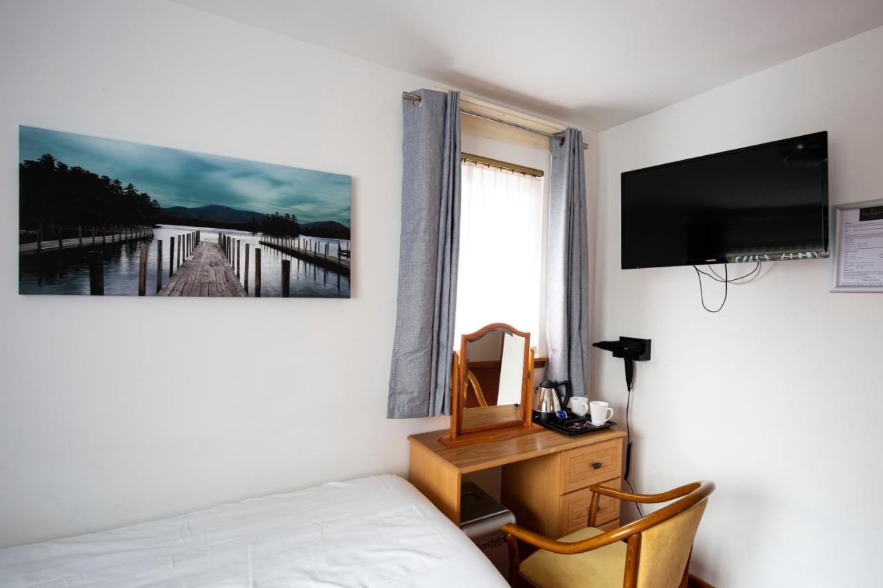 West End Hotel 奈恩 外观 照片
