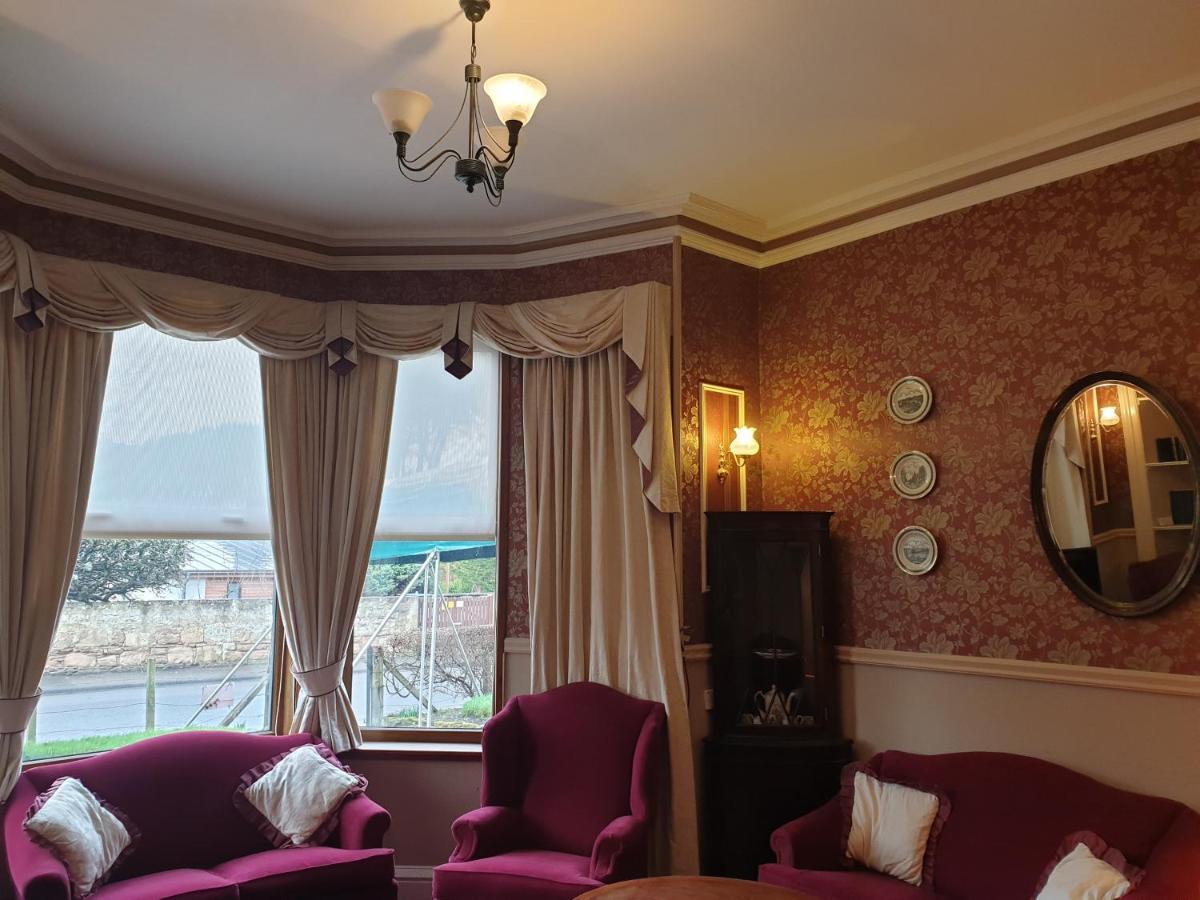 West End Hotel 奈恩 外观 照片